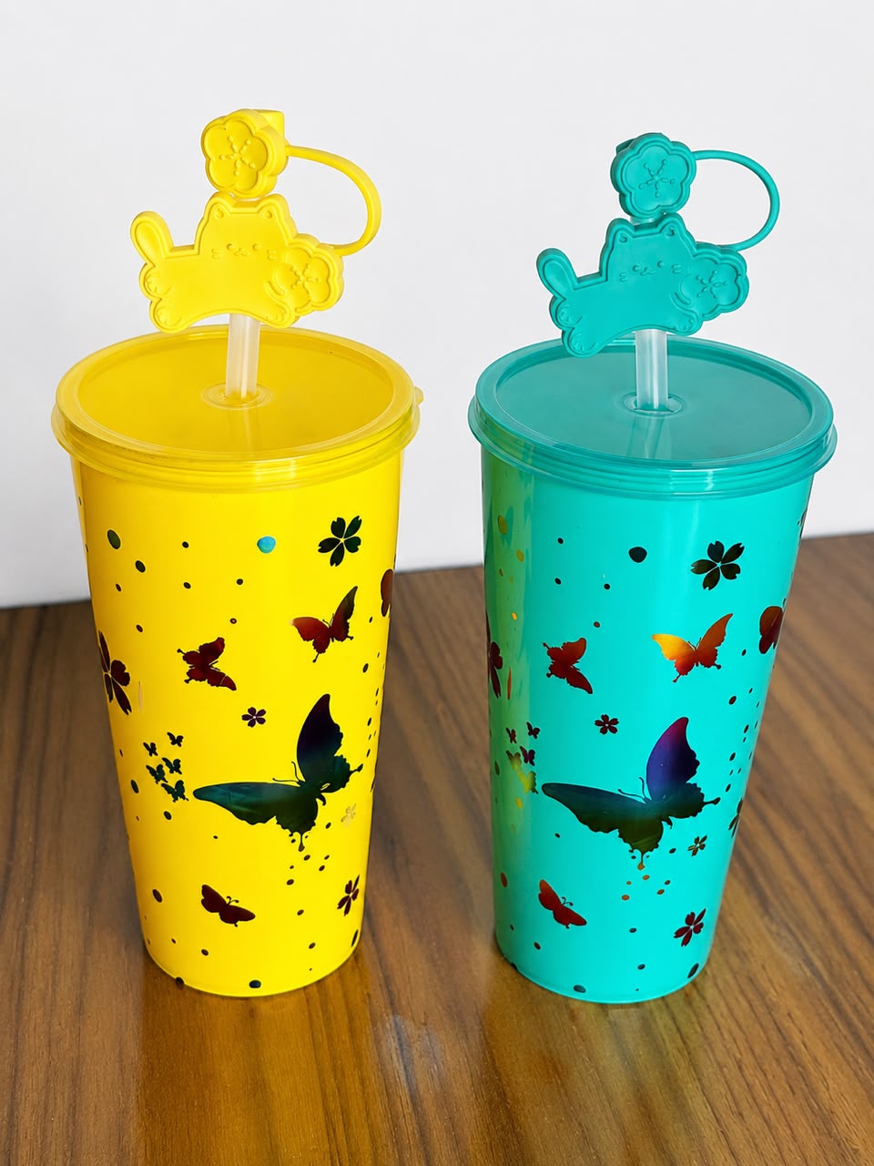 Cup with straw